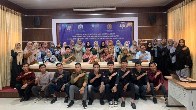 Pembekalan Praktikum Makro bagi Mahasiswa Prodi PMI FDK UINAR