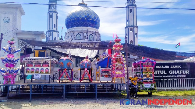 Khidmat dan Penuh Makna, Tradisi Zikir Geleng Warnai Perayaan Maulid Nabi di Desa Labuhan Tarok