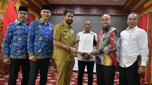 Fadhil Ilyas Ditunjuk Kembali Sebagai Plt Direktur Utama Bank Aceh Dalam RUPSLB