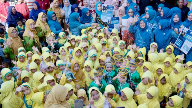 Cegah Stunting, Bunda PAUD Aceh Kunjungi Sekolah-Sekolah di Abdya