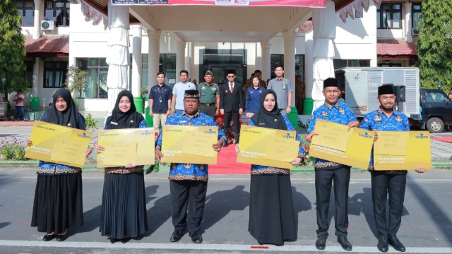 416 CPNS dan PPPK Aceh Barat Terima SK Pengangkatan, Bupati Tarmizi: “ASN Harus Jadi Teladan dan Melek Teknologi