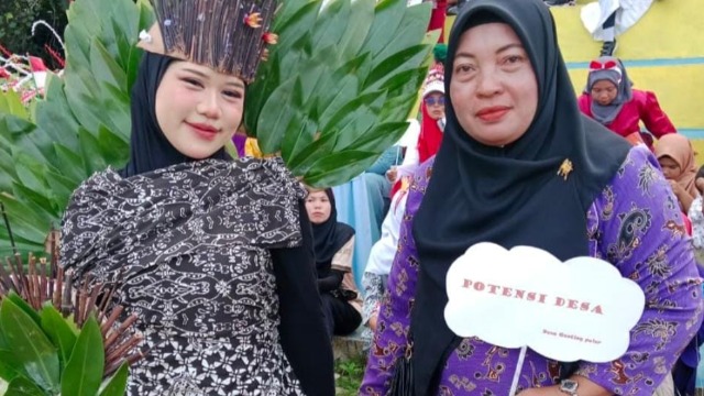 Batik Mangrove Meriahkan Karnaval HUT RI ke-80 di Jemaja Timur, Simbol Pelestarian Alam