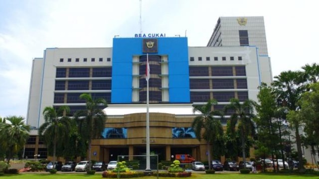 Pemerintah Bidik Rp334,3 Triliun dari Bea dan Cukai 2026, Rokok Ilegal & MBDK Jadi Fokus