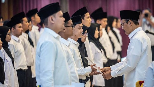 Ratusan Guru Mundur dari Program Sekolah Rakyat, Pemerintah Siapkan Pengganti