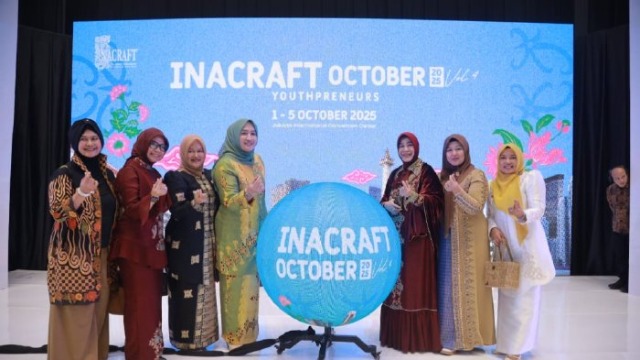 Ketua Dekranasda Aceh Besar Hadiri Pembukaan Inacraft 2025