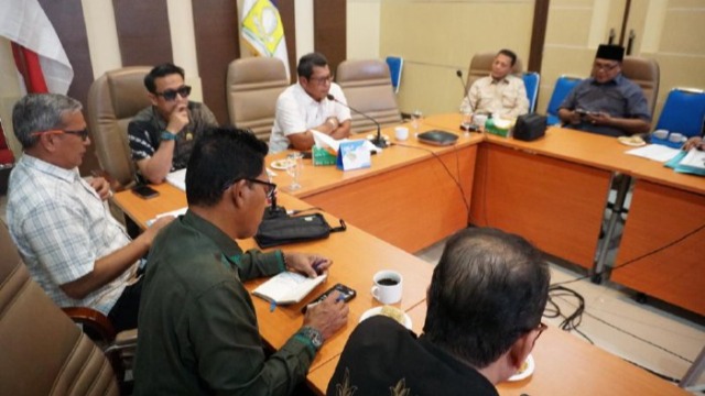 Sekdakab Aceh Besar Pimpin Pembahasan Raqan Rencana Induk Pembangunan Kepariwisataan