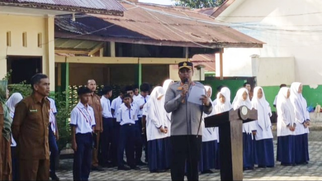 Kapolres Aceh Barat Jadi Inspektur Upacara di SMP Negeri 3 Meulaboh, Ajak Pelajar Jauhi Narkoba dan Bijak Bermedsos