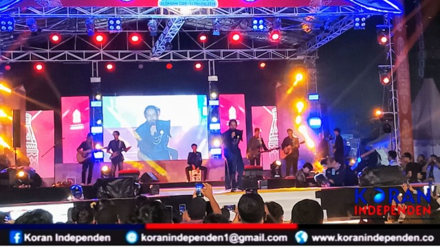  Malam Penutupan HUT Meulaboh ke-437 dan PKAB 2025 Sukses, Rafli Kande dan Band Apache Guncang Panggung Utama 