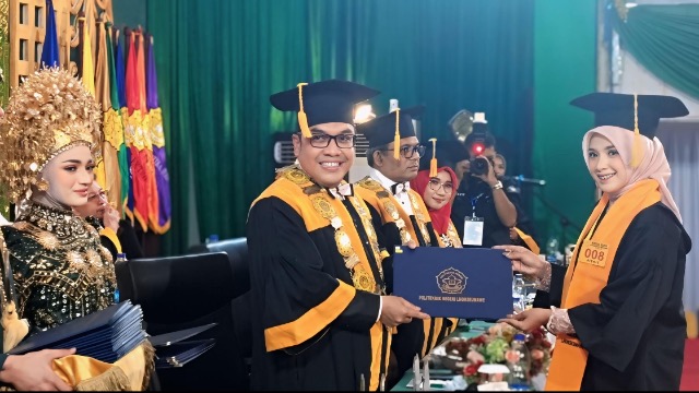 399 Lulusan Cumlaude, PNL Terus Menyalakan Suluh Peradaban untuk Negeri