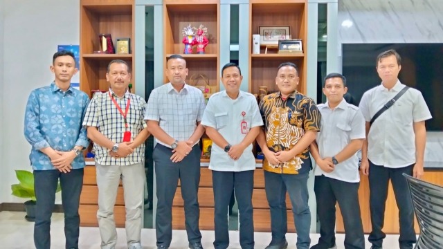 Kemensos–Pemerintah Aceh Perkuat Sinergi Penanganan Bencana, Enam Truk Logistik Disiapkan Hingga Akhir Tahun