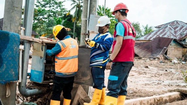 PLN Prioritaskan Keselamatan Warga dalam Mempercepat Pemulihan Listrik Pascabanjir dan Longsor di Aceh