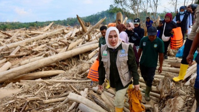 Akhirnya Tangis Kak Na Pecah, di Sekumur yang Hancur Lebur