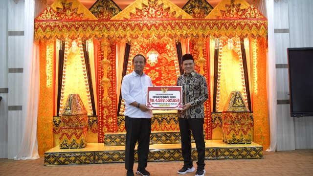 Solidaritas Lintas Daerah untuk Aceh, Sulsel, Bone, dan Batam Salurkan Bantuan Rp10,3 Miliar