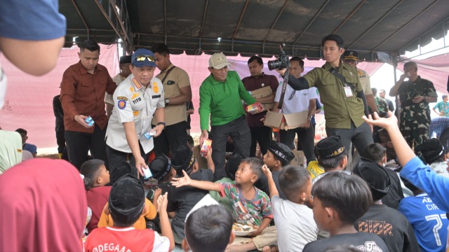 Wagub Aceh Dampingi Mendagri Kunjungi Posko Pengungsian Terdampak Bencana di Aceh Utara