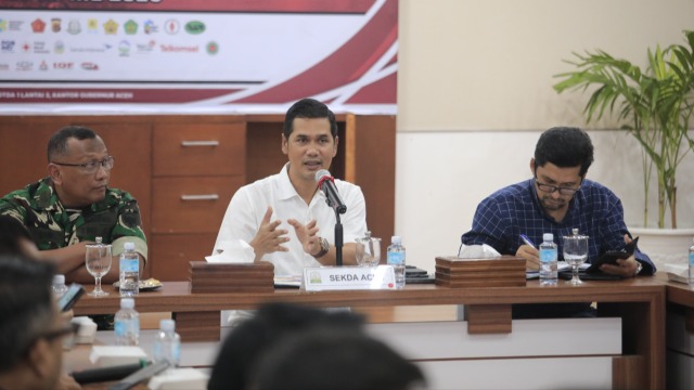 Sekda Aceh Instruksikan Percepatan Huntara dan Stok Logistik Harus Siap Sebelum Ramadhan