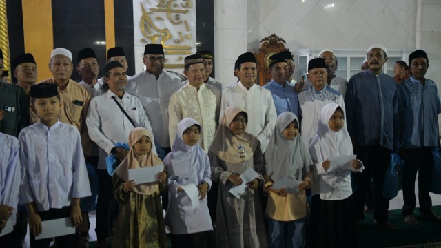 Mendagri dan Wagub Aceh tinjau Langkahan Aceh Utara, hingga serahkan bantuan