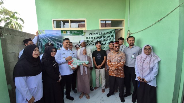 Baitul Mal Banda Aceh Dampingi Penyerahan 5 Unit Rumah Layak Huni untuk Warga