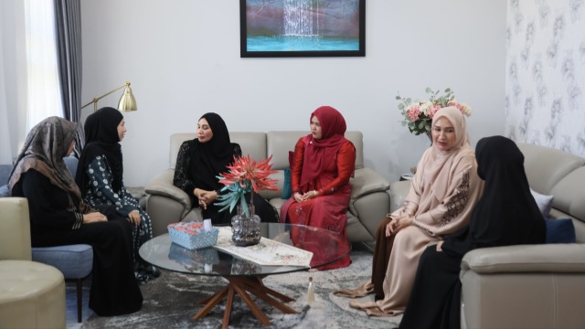 Kak Na: Abu Doto adalah Senior dan Tauladan Kita Semua