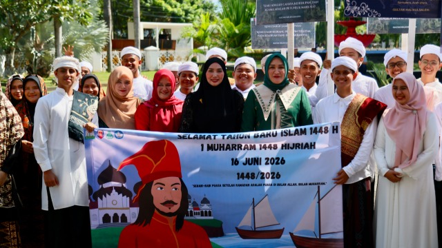 Pawai 1 Muharram, Kak Na Selfie dengan Unta SD Islam Al-Azhar Kairo