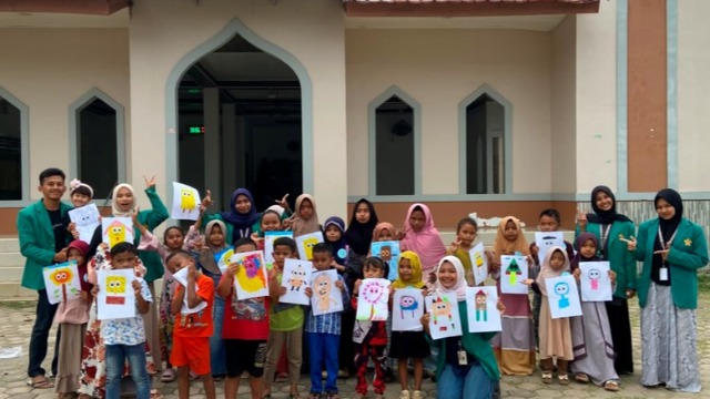 Mahasiswa KKN Tematik Literasi LT 64 USK Sukses Gelar Rangkaian Lomba Literasi Bagi Anak-Anak Desa Rhieng Krueng
