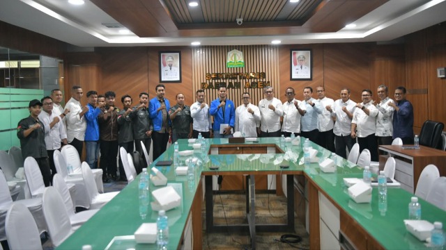 Terima Audiensi Senat Mahasiswa UIN Ar-Raniry, Plt Sekda Aceh Paparkan Progress Penanganan Pasca Bencana