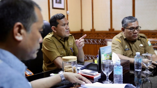 Dek Fadh Minta Kerja Sama Pemkab agar Pembangunan Huntap Tuntas pada 2027
