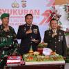 Sinergitas Dari Kodim 0105/Aceh Barat Di HUT Polri Ke - 79, Dandim Berikan Tumpeng Kepada Kapolres