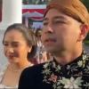 Raffi Ahmad Hadiri HUT ke-80 RI di Istana Negara, Kenang Pernikahan dengan Busana Adat Jawa